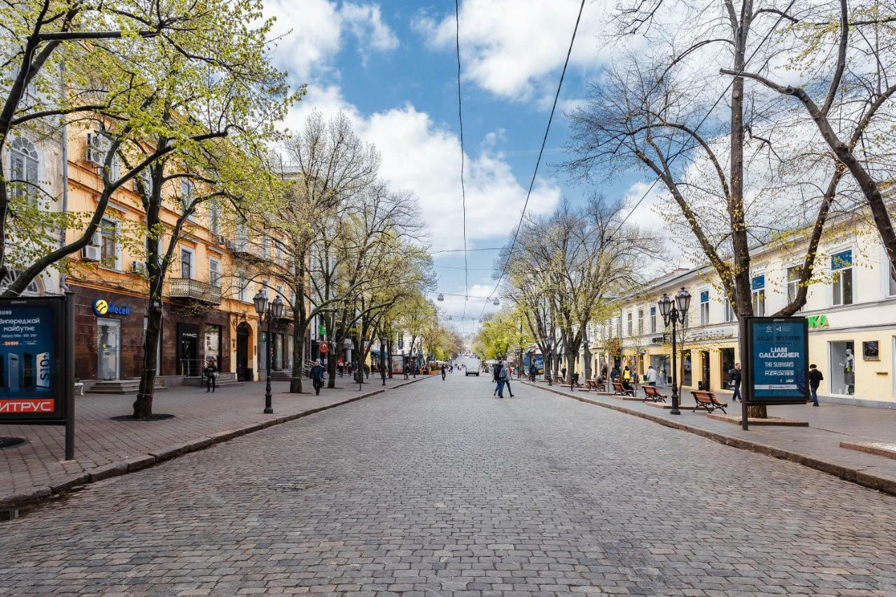 Двухуровневая Квартира Студия Odesa Exterior photo